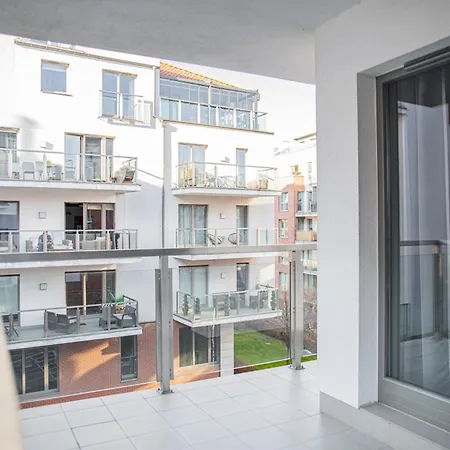 Lily - Waterlane Pool & Gym Lägenhet Gdańsk