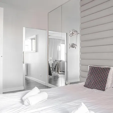Lily - Waterlane Pool & Gym Apartamento