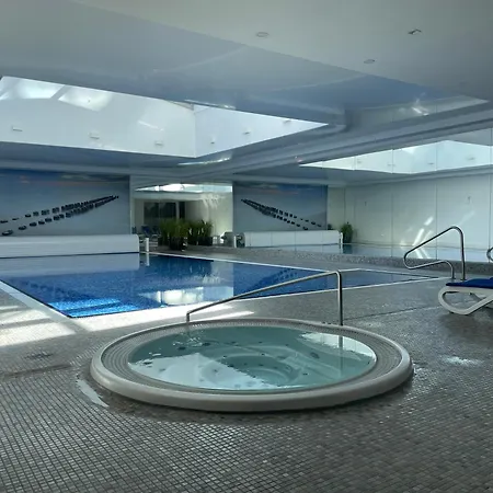 Lily - Waterlane Pool & Gym Apartamento