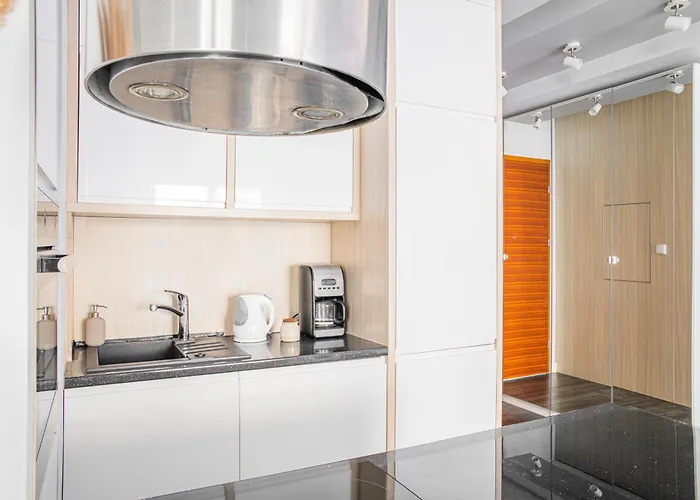 Lily - Waterlane Pool & Gym