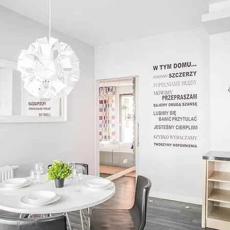 Lily - Waterlane Pool & Gym *